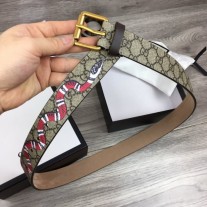 Gucci GG Supreme belt with Kingsnake print