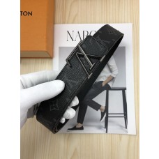 Louis Vuitton Men Monogram Leather Belt Black 40mm